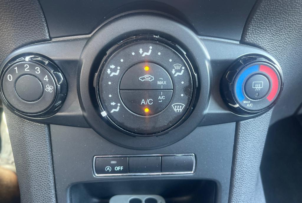 Ford fiesta 1 6 95CP 3 650 eur