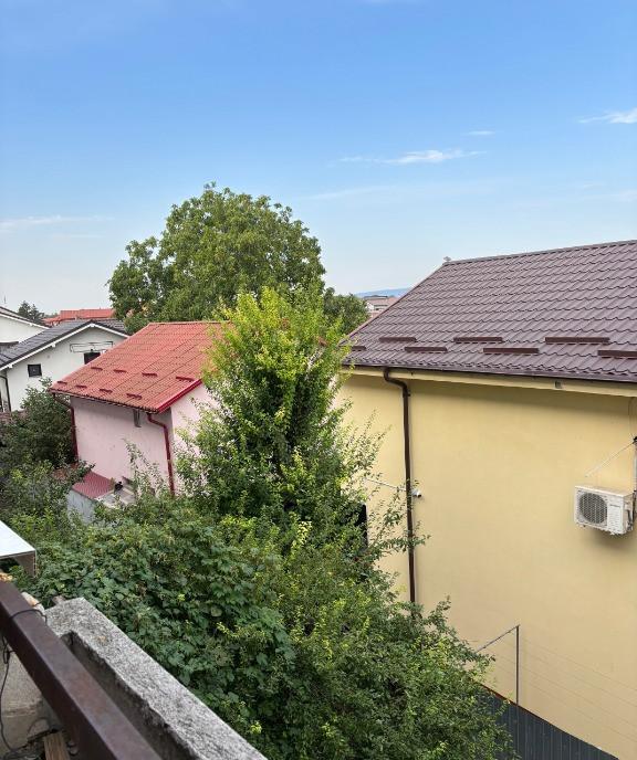 Apartament 3 camere zona foarte buna proprietar Obor