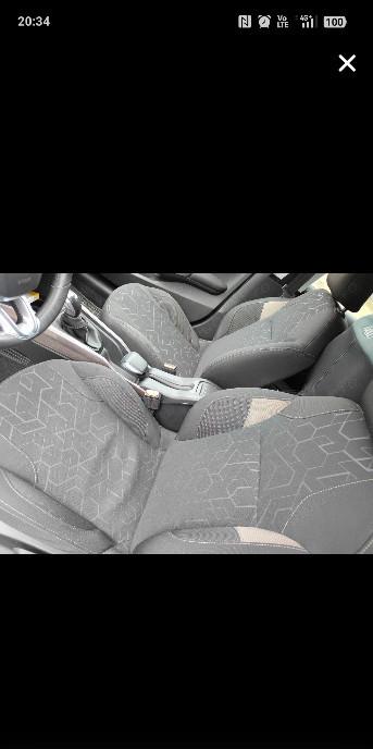 Peugeot 2008 an 2015 7 500 eur