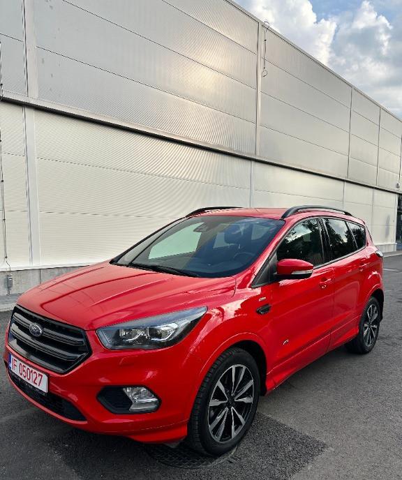 Ford Kuga 2018 4x4 2L D 150Cp 14 500 eur