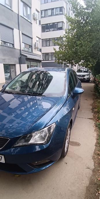 Seat ibiza albastra 3 500 eur
