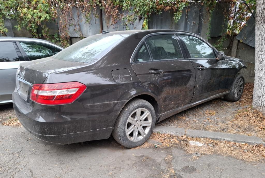 Mercedes Benz E220 -2012 3 000 eur