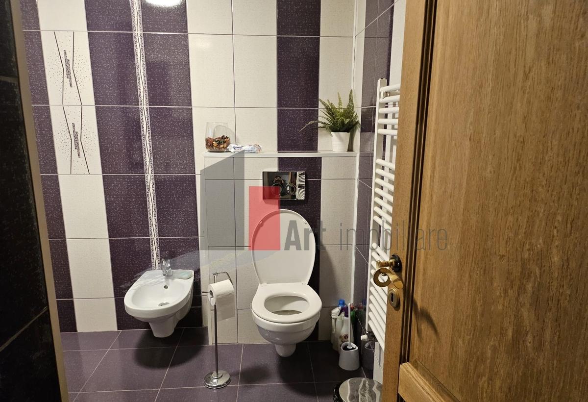 Casa pentru familie aproape de Parcul Teilor - mobilata complet