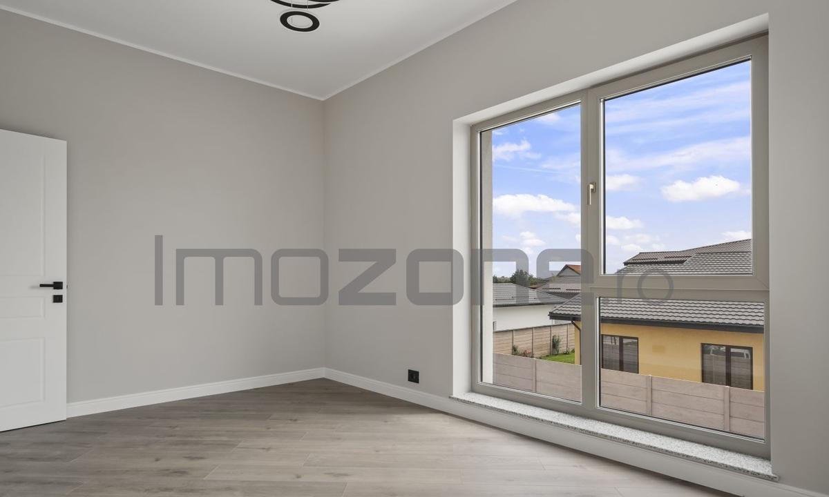 Otopeni zona Ferme vila 5 camere 2 parcari finisata la alb