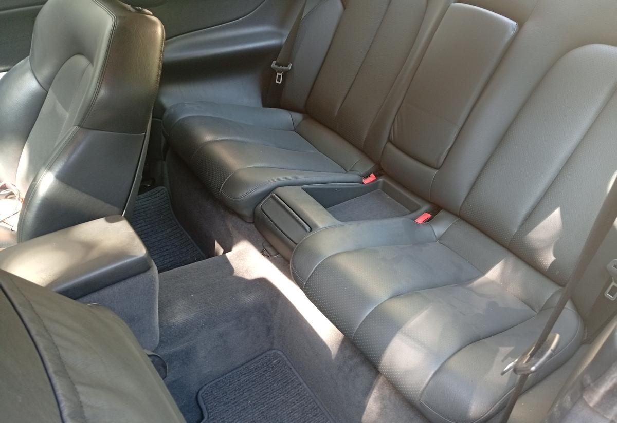 Mercedes Benz clk 320