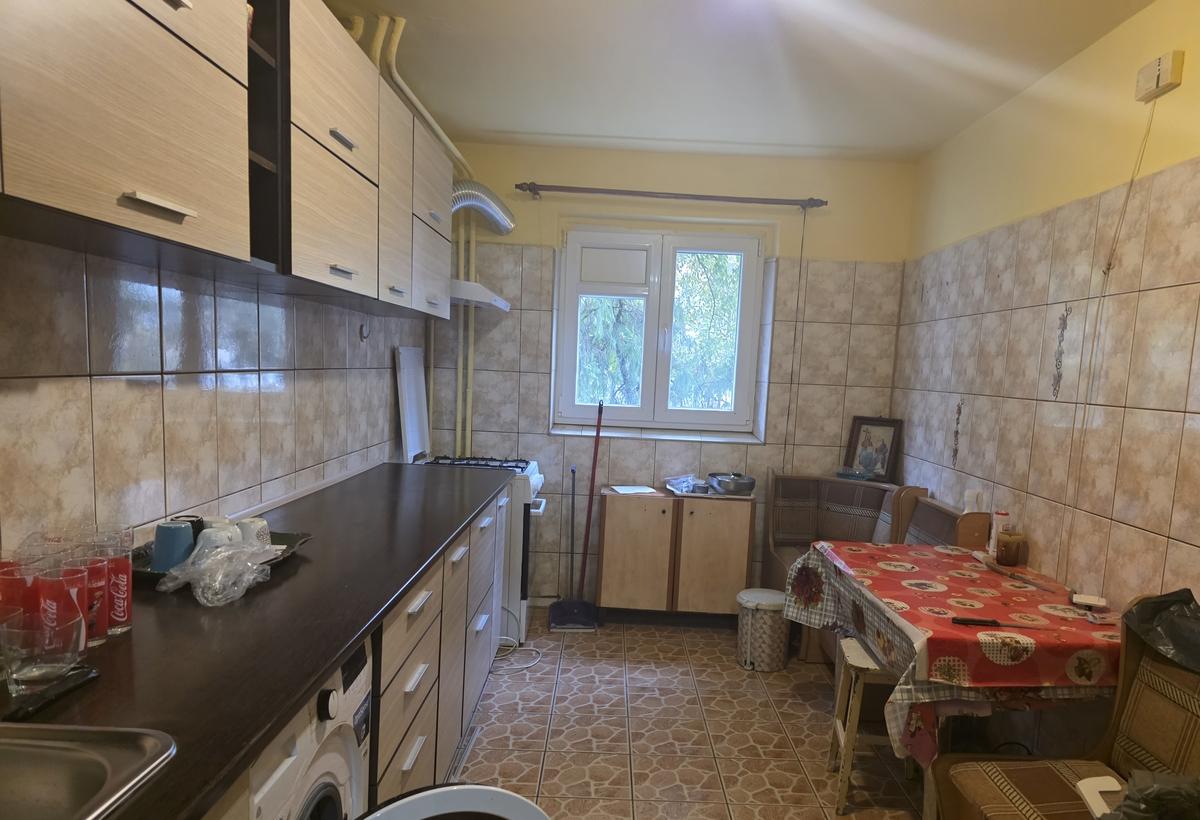 Trapezului 10 minute metrou 1 Decembrie 1918 pe Prevederii