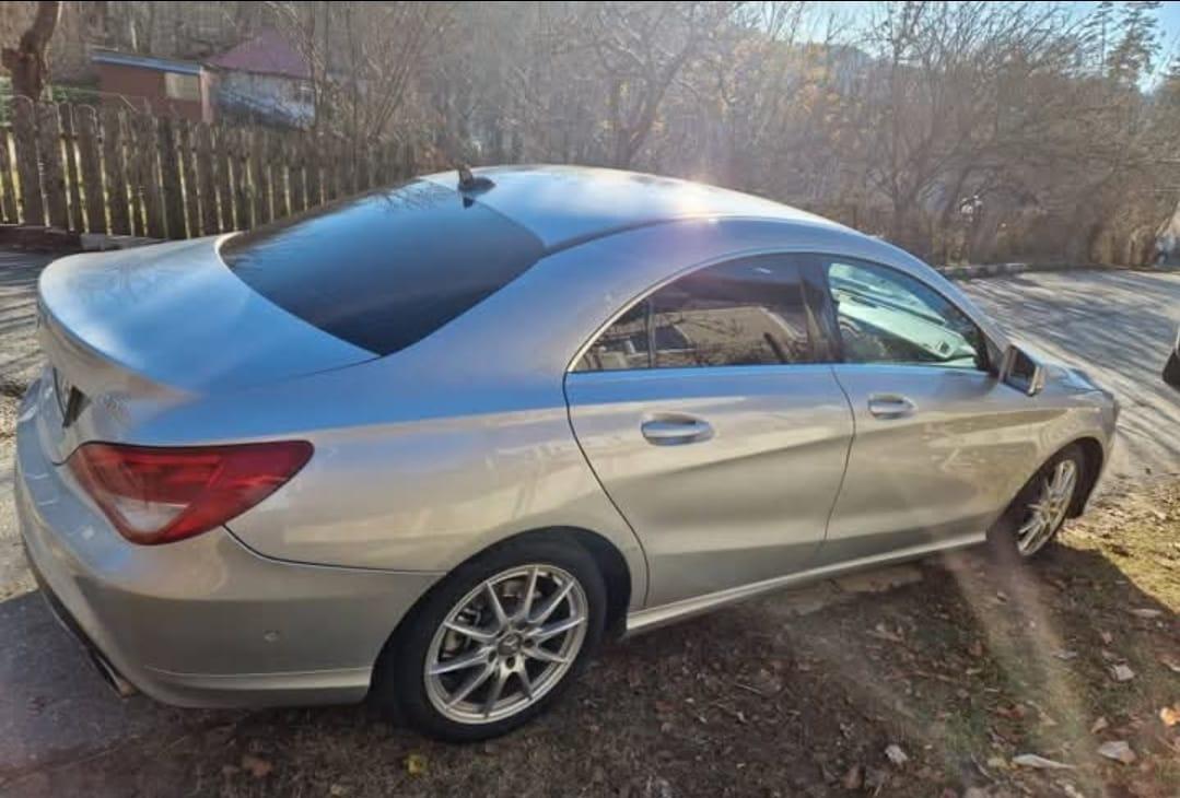 Mercedes Benz cla 200