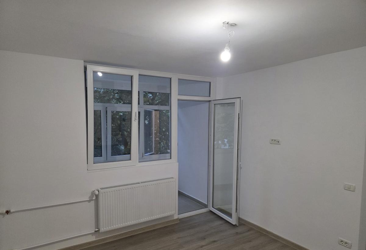 Trapezului 5 minute metrou 1 Decembrie 1918 Jean Steriadi pe Fetesti