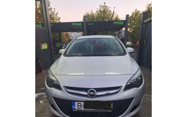 Opel Astra 2015