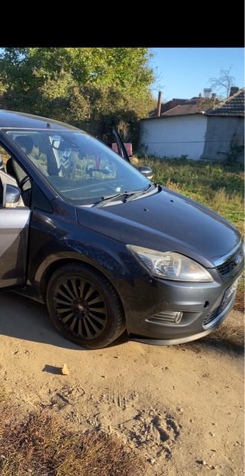 Ford focus titanium 1 300 eur