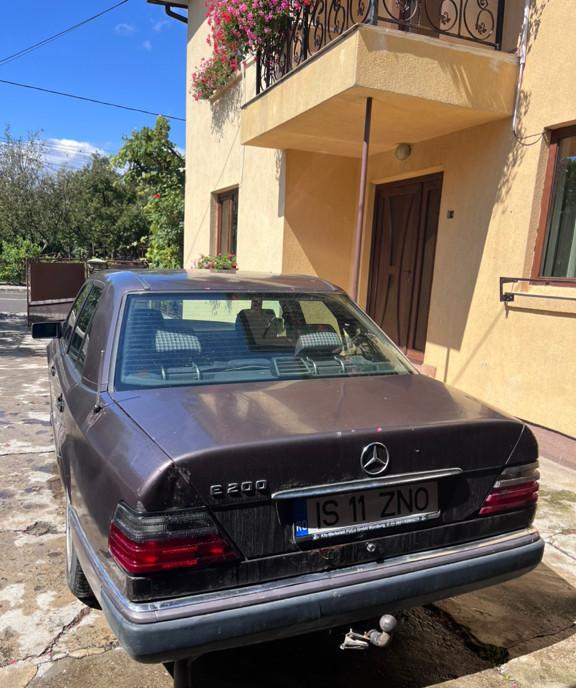 Mercedes e200 w124 1 900 eur