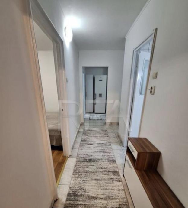 2 camere 1/10 centrala boxa 11 mp zona Pacii