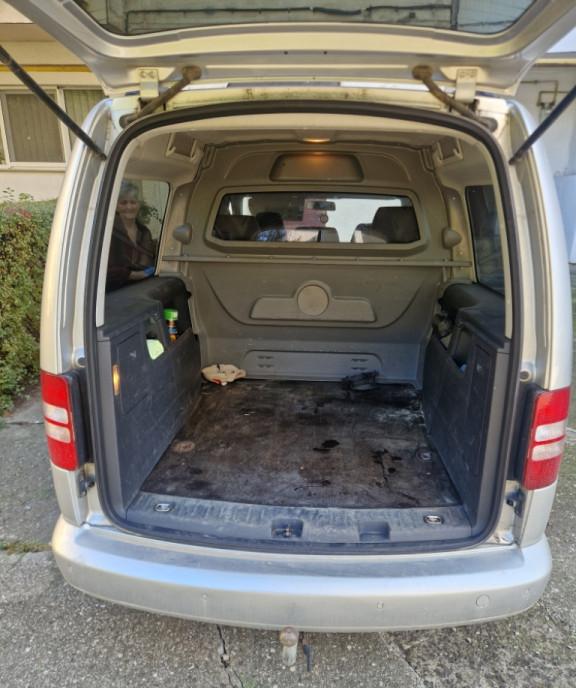 Volkswagen Caddy 7 900 eur