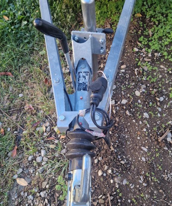 Remorca Humbaur 1 axa 260x138 cm 1300 kg 8 500 lei