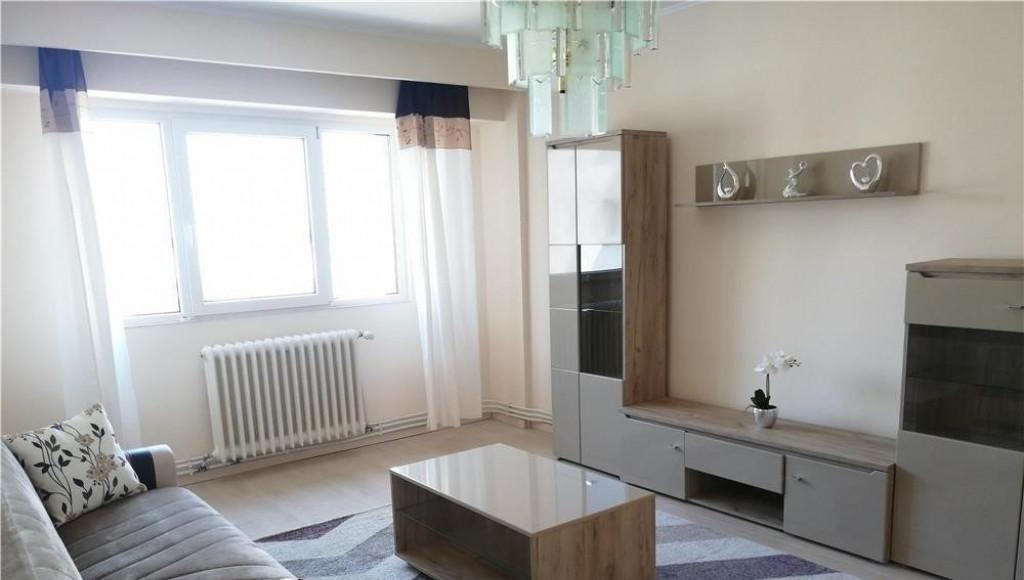 Apartament 3 camere de inchiriat zona Unirii