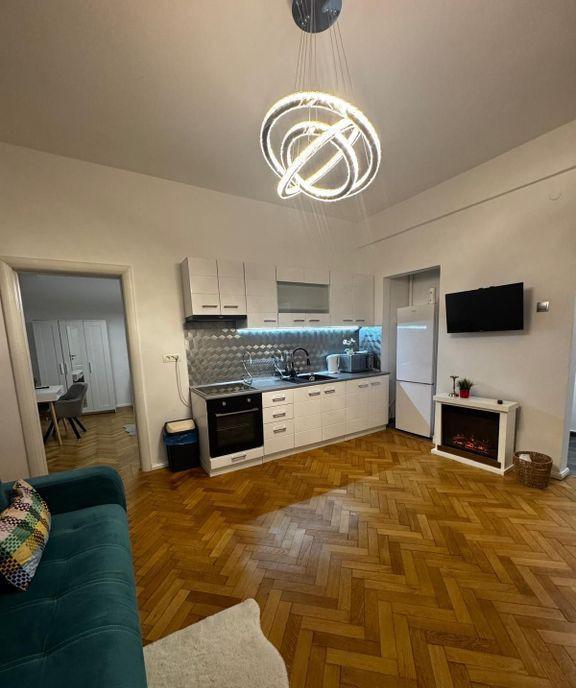 Apartament 3 camere de inchiriat Unirii