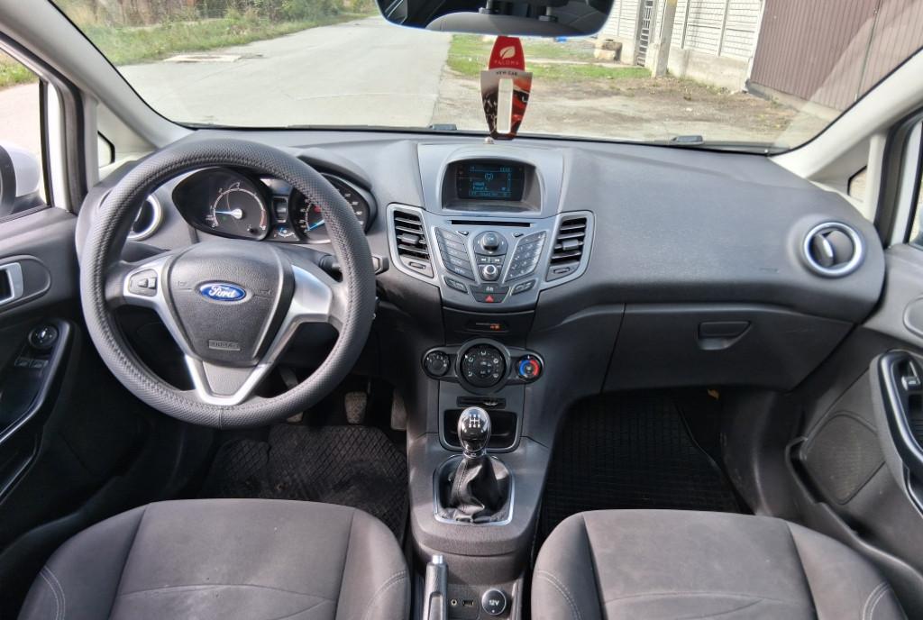 Ford Fiesta 2013 3 250 eur