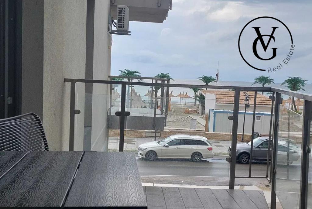 Garsoniera cu vedere la mare Promenada