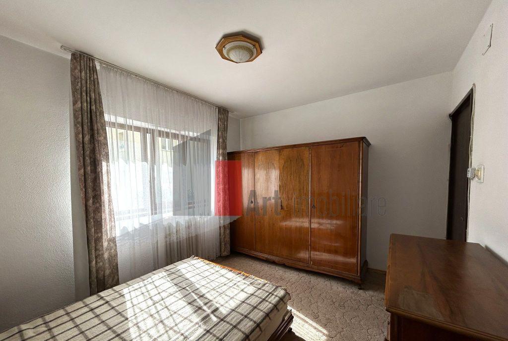 Apartament decomandat 3 camere Busteni langa Telecabina