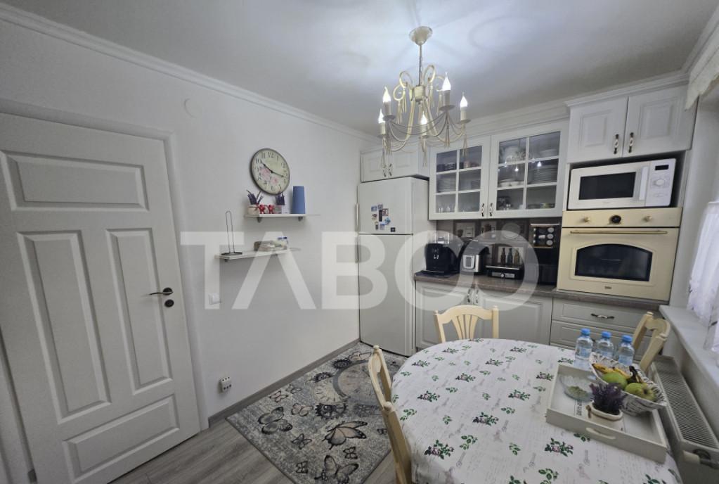 Exclusivitate Apartament 3 camere de vanzare curte 93mp Arhi