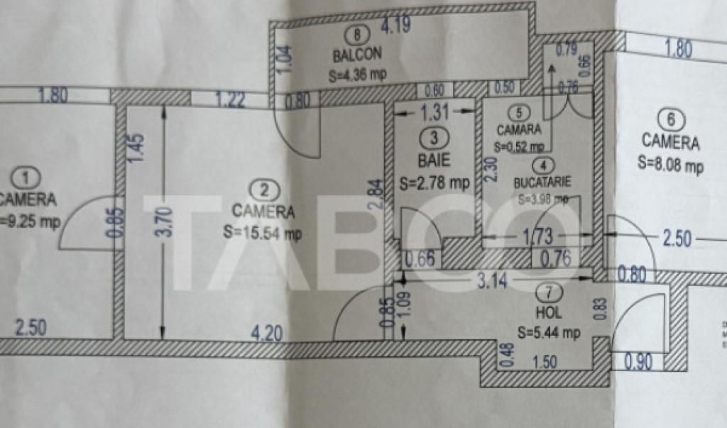 Apartament cu 3 camere si balcon etaj 3 Mihai Viteazu Sibiu
