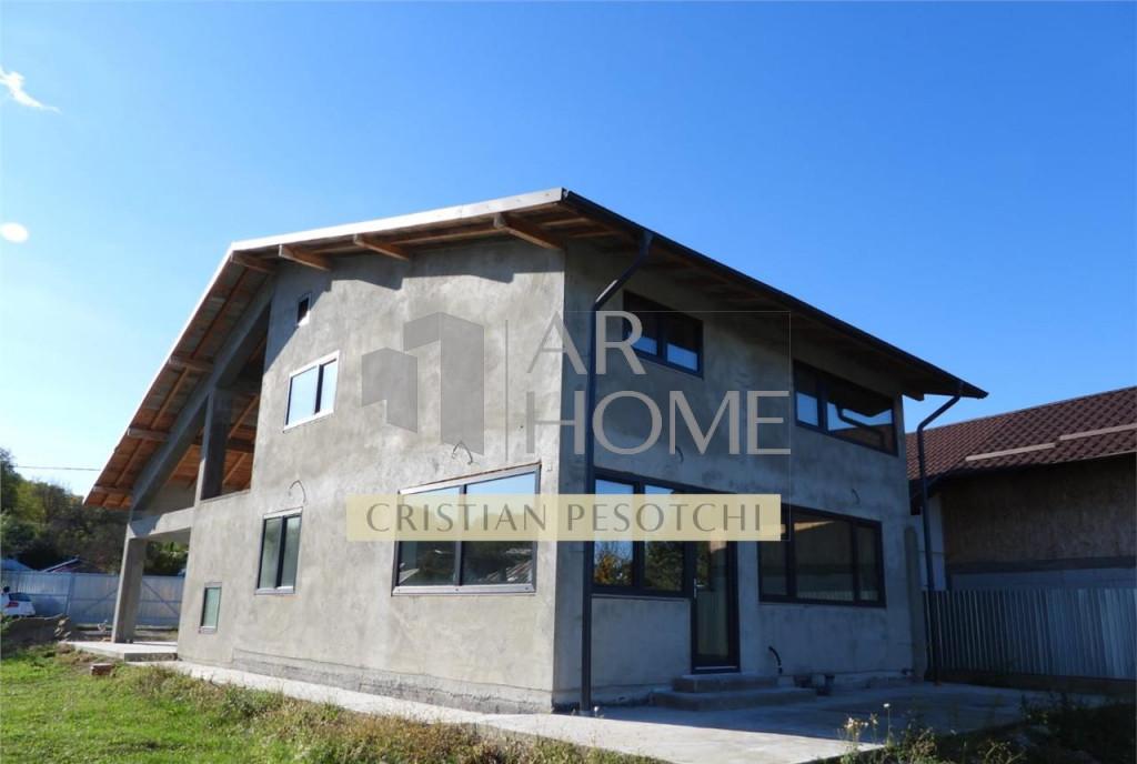 Casa P M 4 camere 215mp Comuna Plopu