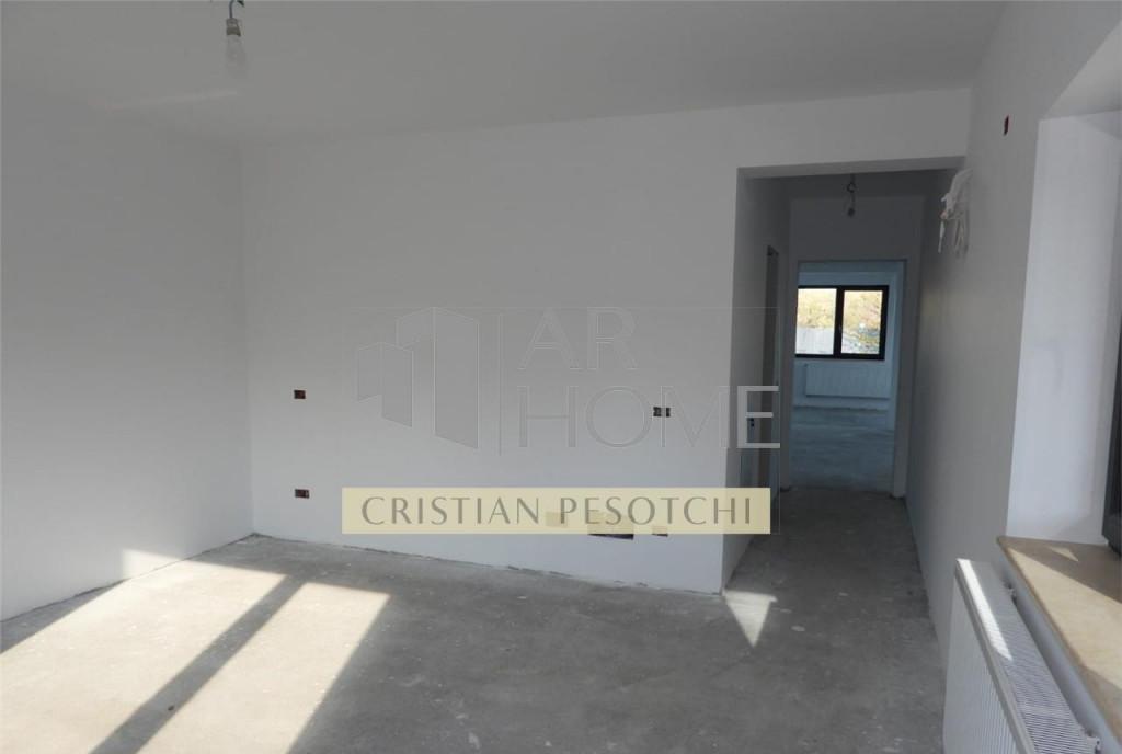 Casa P M 4 camere 215mp Comuna Plopu