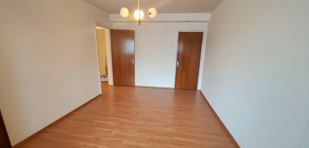 Apartament 3 camere decomandat Pantelimon