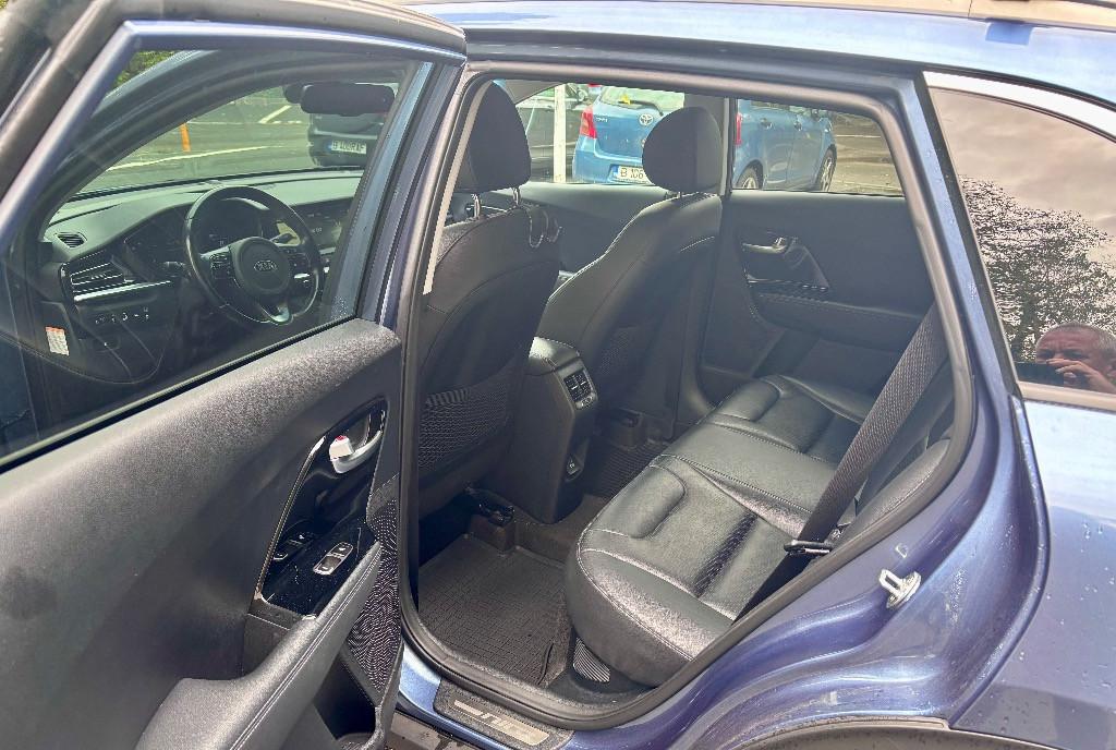 Kia Niro Hybrid an 2019 75000 km 15 500 eur