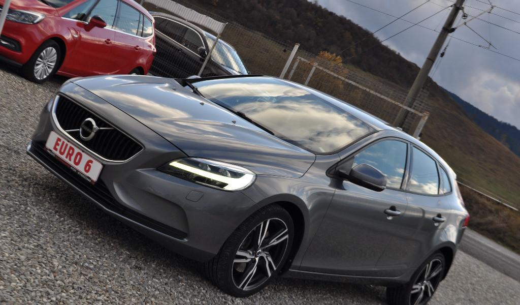 Volvo V40 2 0D 150CP 8 999 eur