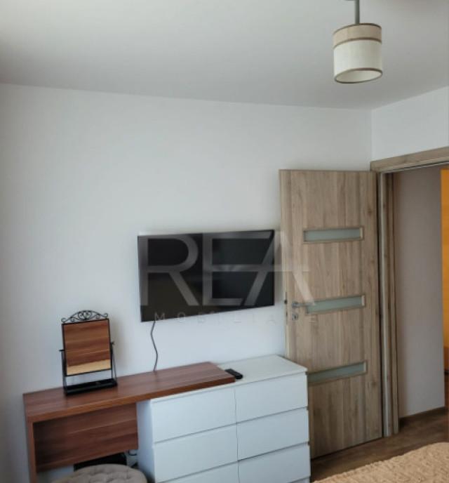 Apartament 2 camere 4/4 anvelopat Drumul Taberei