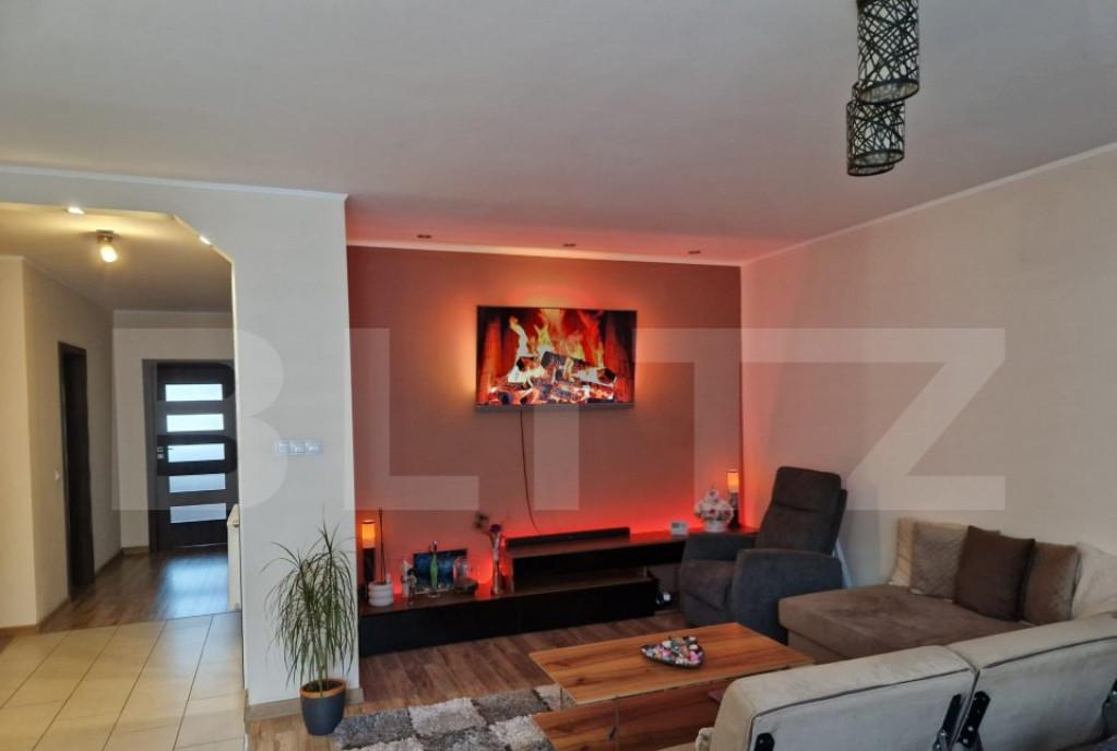 Apartament modern cu 3 camere 2 bai 85 mp 2 parcari zo