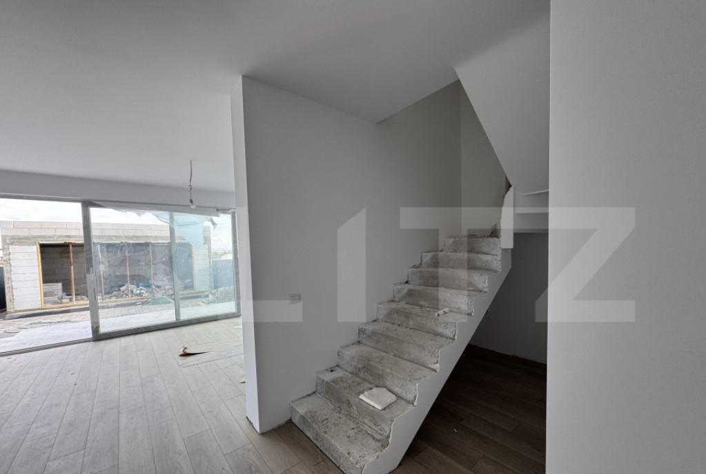 Casa Leamna de Jos teren 1167mp langa terenul de fotbal