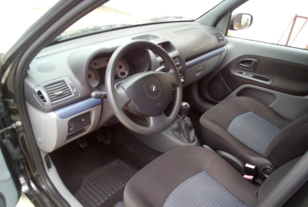 Renault simbol an 2008 km 51000 reali 2 750 eur