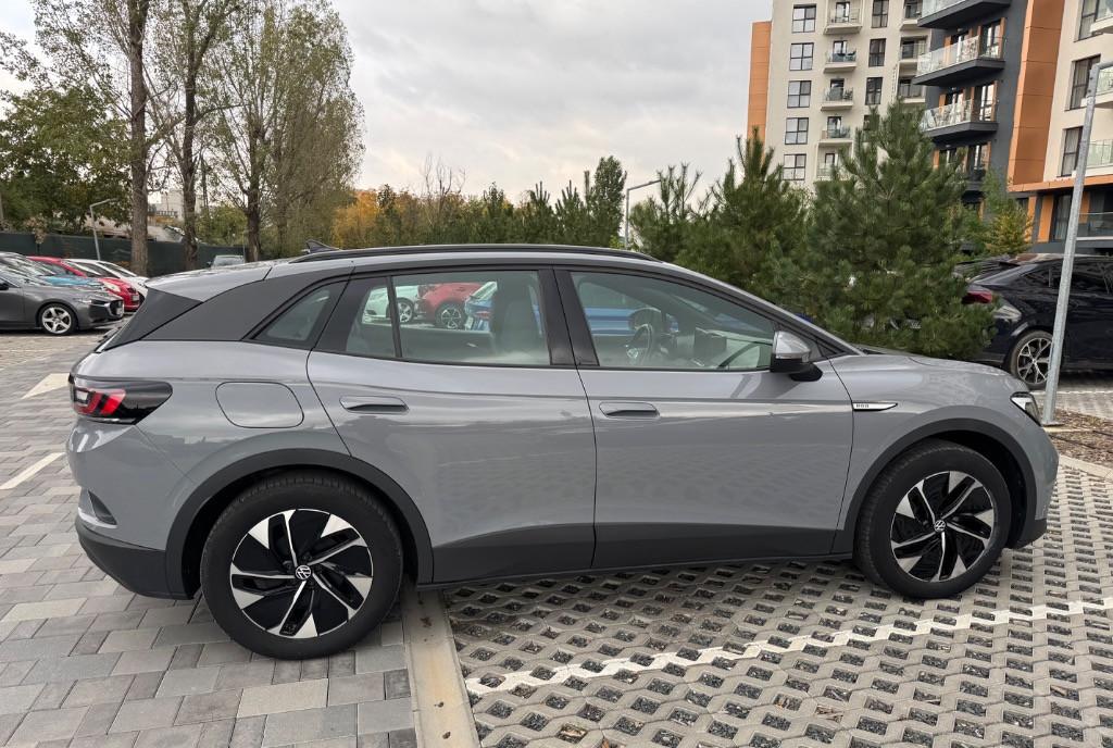 Vw ID4 Pro Performance 77kw 2023 28 000 eur