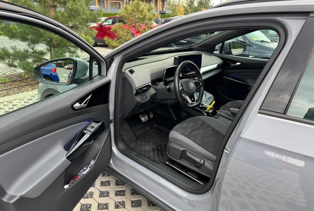 Vw ID4 Pro Performance 77kw 2023 28 000 eur