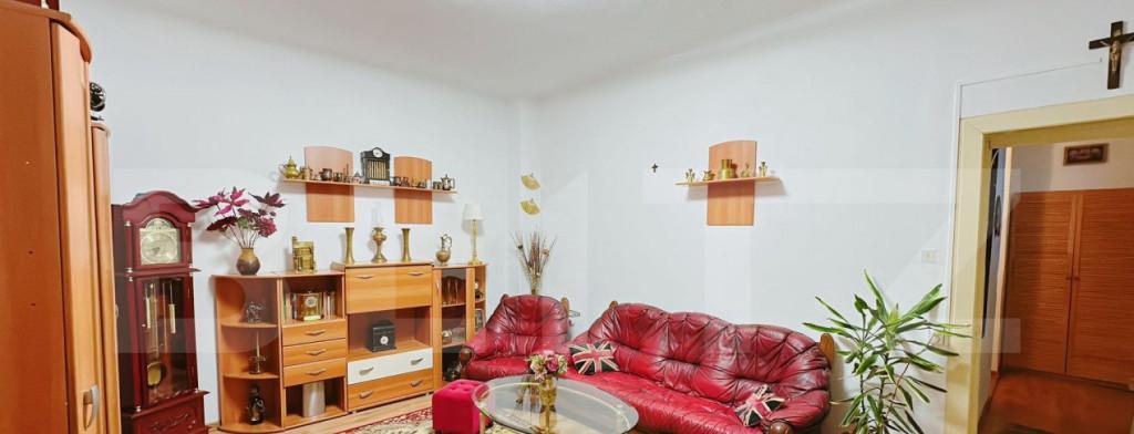 Apartament cu 2 camere 45 mp parcare zona Tauti