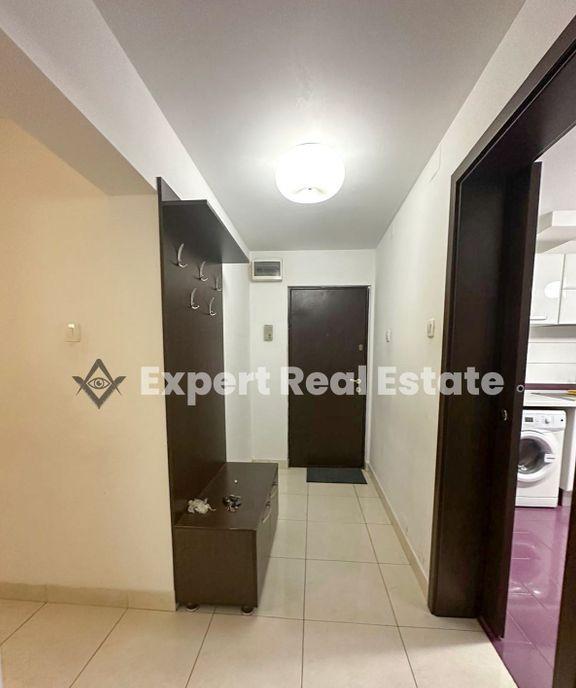 Apartament spatios 3 camere ultracentral otopeni