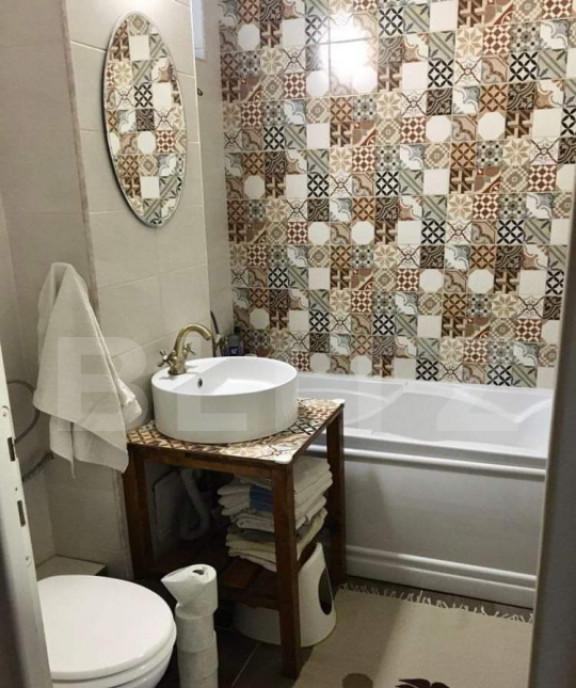 Apartament de 2 camere 60 mp Str Partizanilor