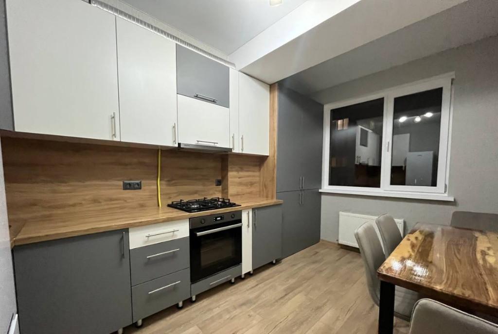 De inchiriat apartament o camera zona Dambul Rotund