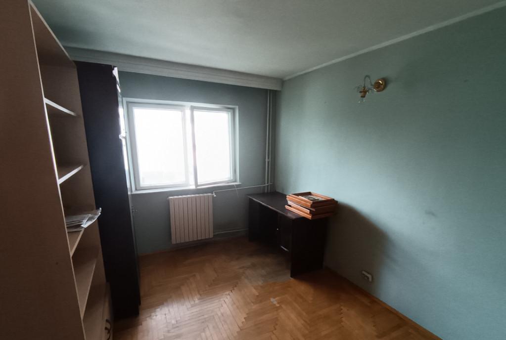 Apartament 3 camere decomandat etajul 2 2 bai canta pla