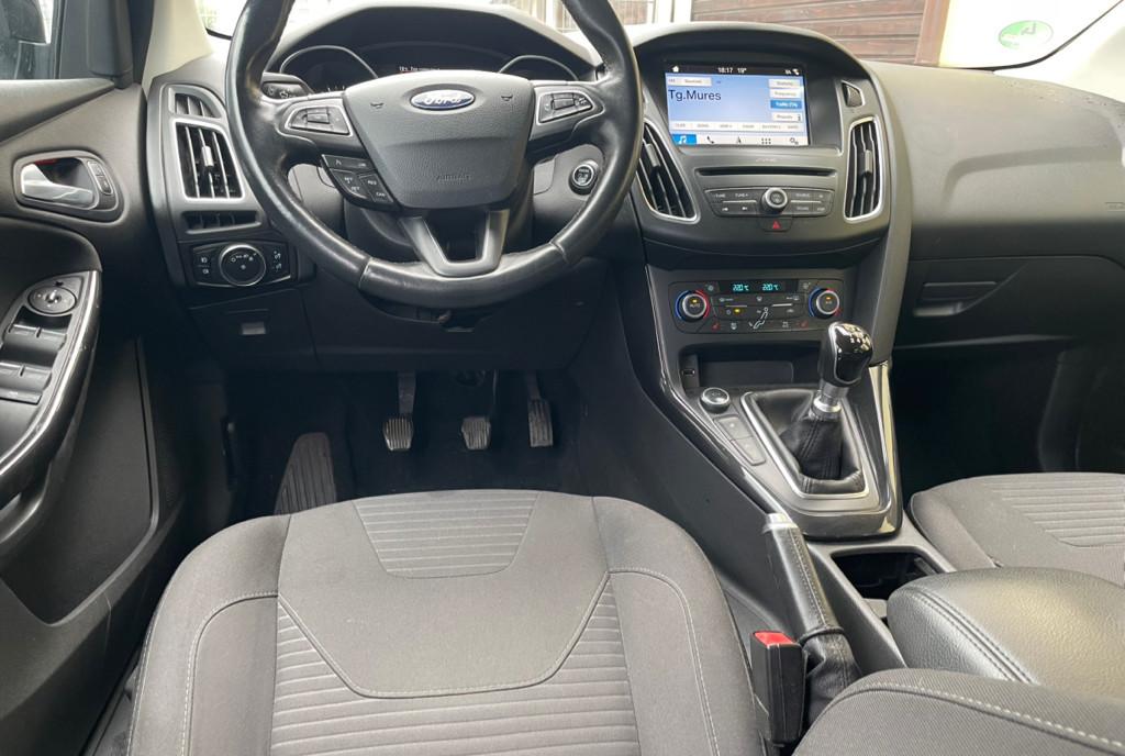 Ford Focus TITANIUM-1 5Dtci 120cp-Bi Xenon-Navigatie 6 600 eur