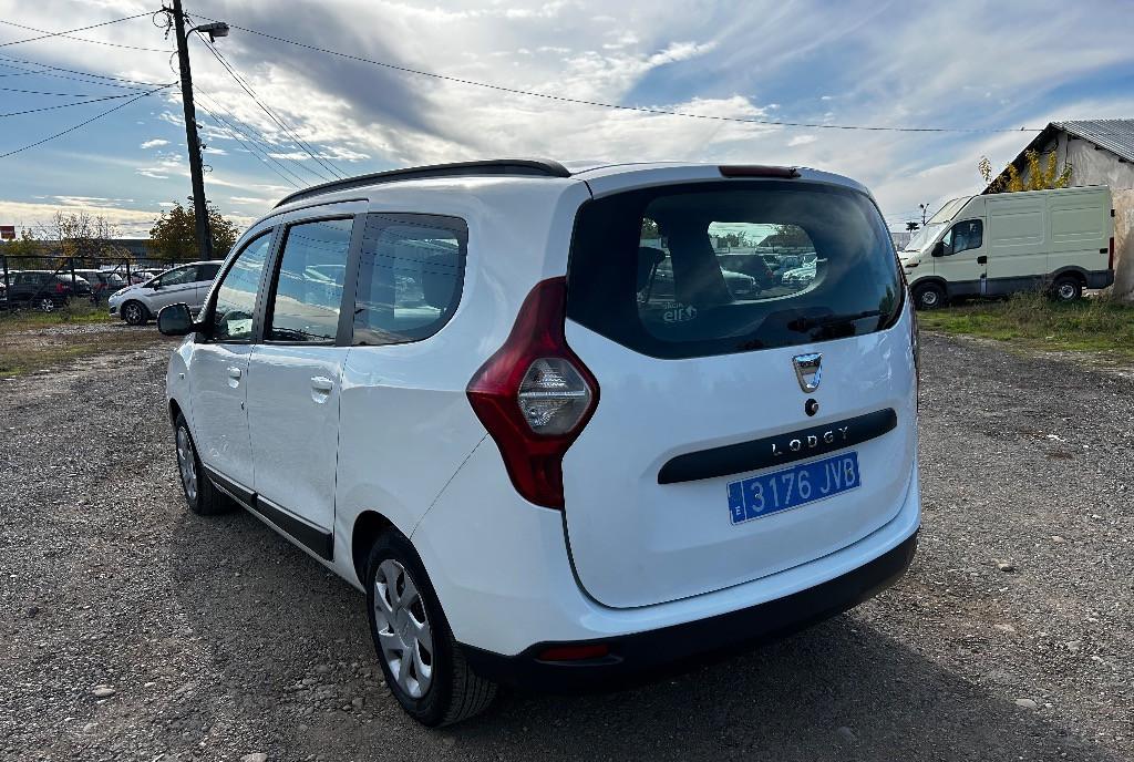 Dacia Lodgy 2017 1 5DCi 3 990 lei