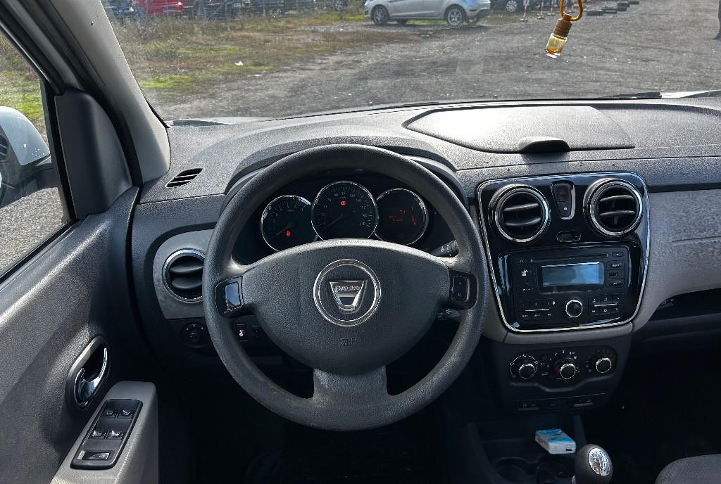 Dacia Lodgy 2017 1 5DCi 3 990 lei