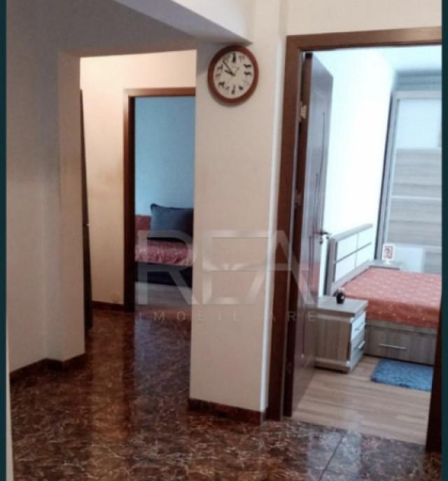 Apartament 3 camere decomandat bloc 1985 Orsova