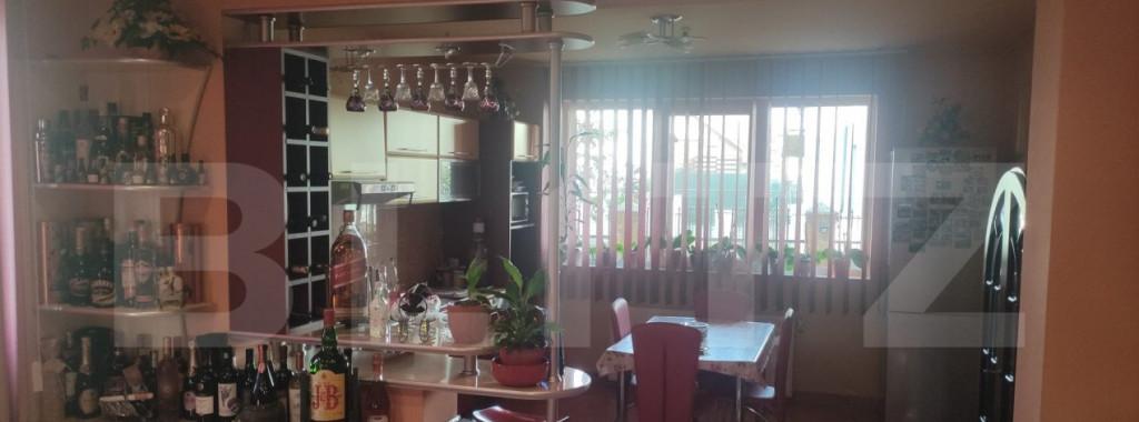 Casa cu 6 camere 294 mp zona Nufarul