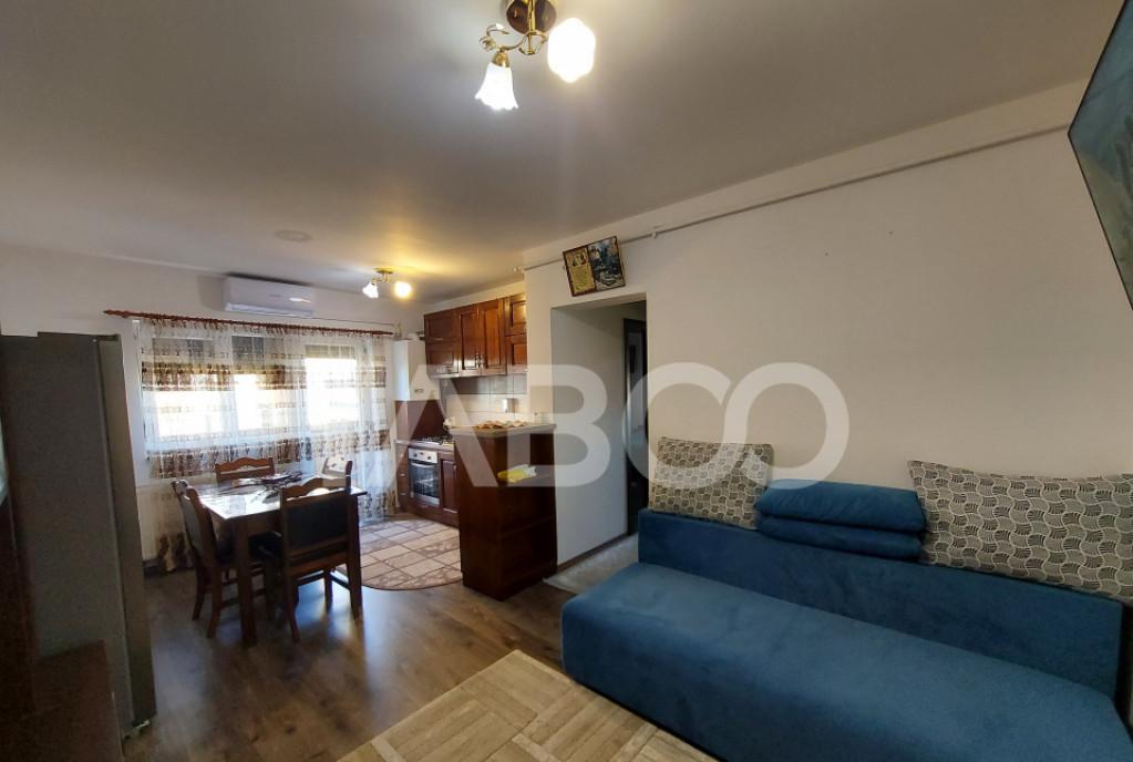 exclusivitate Apartament 3 camere de vanzare etaj