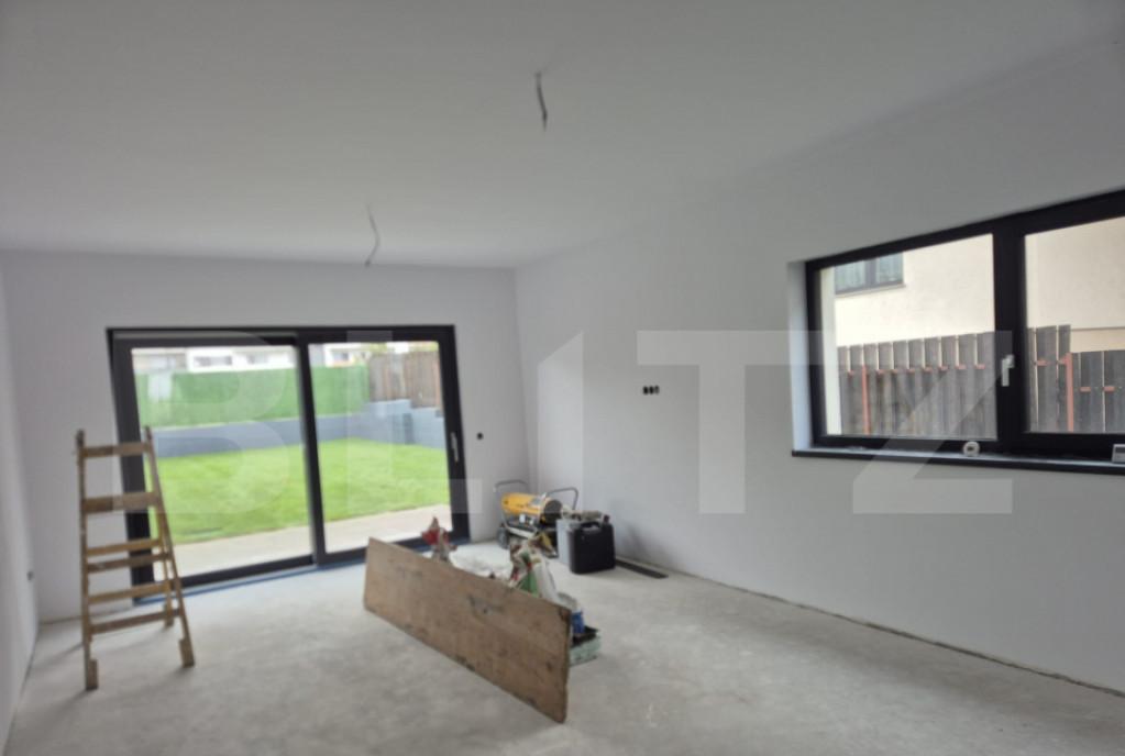 Casa semifinisata 180 mp utili 320 mp curte cartier Europ