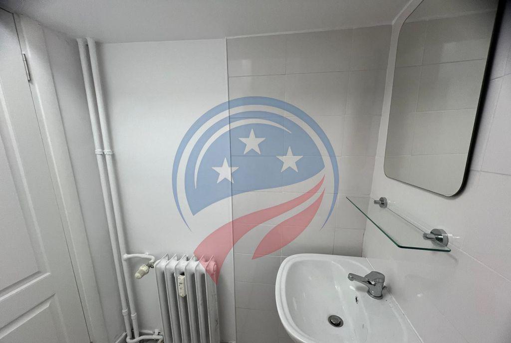 Garsoniera lux/ de inchiriat/ Calea Bucuresti/ Craiova