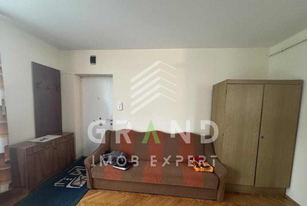 Ap 1 camera balcon Grigorescu/Alexandru Vlahuta